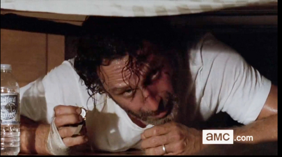 walking_dead_rick_hides