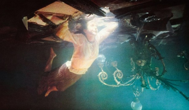 inferno-1980-001-irene-miracle-swimming-underwater